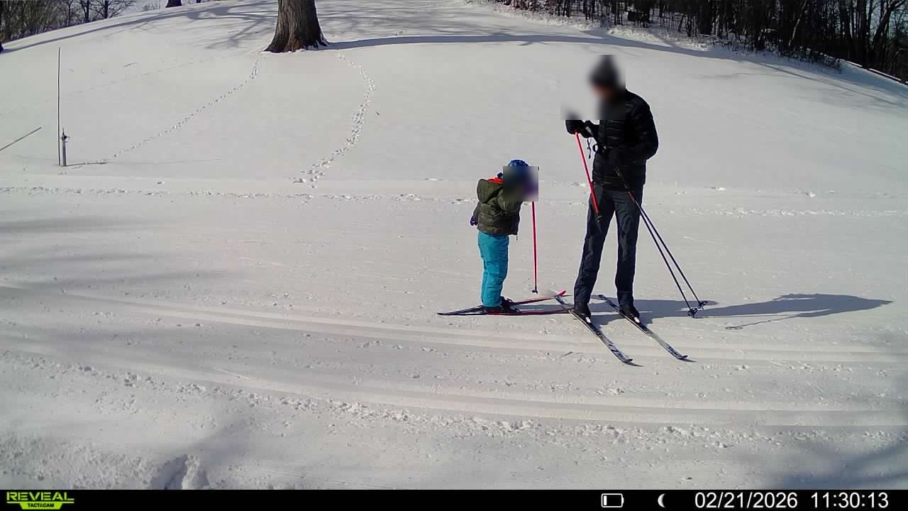 Subject crossing measurement area - frame 3